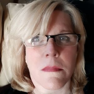 Meet your Posher, Laura lee